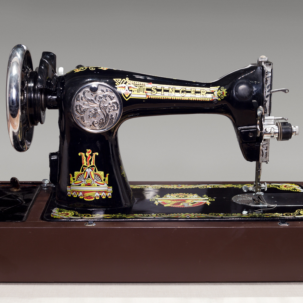 2007.0010.01 sewing machine thumbnail